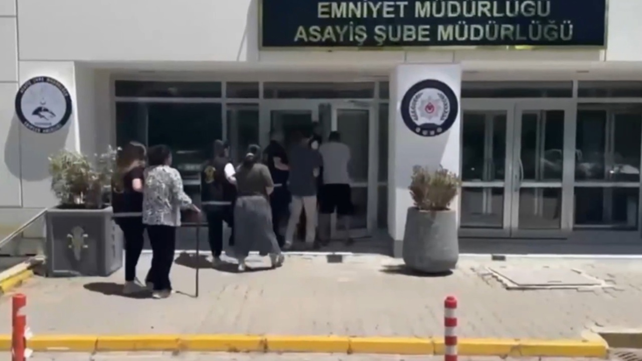 Eskişehir merkezli dolandırıcılık operasyonunda 10 şüpheli tutuklandı