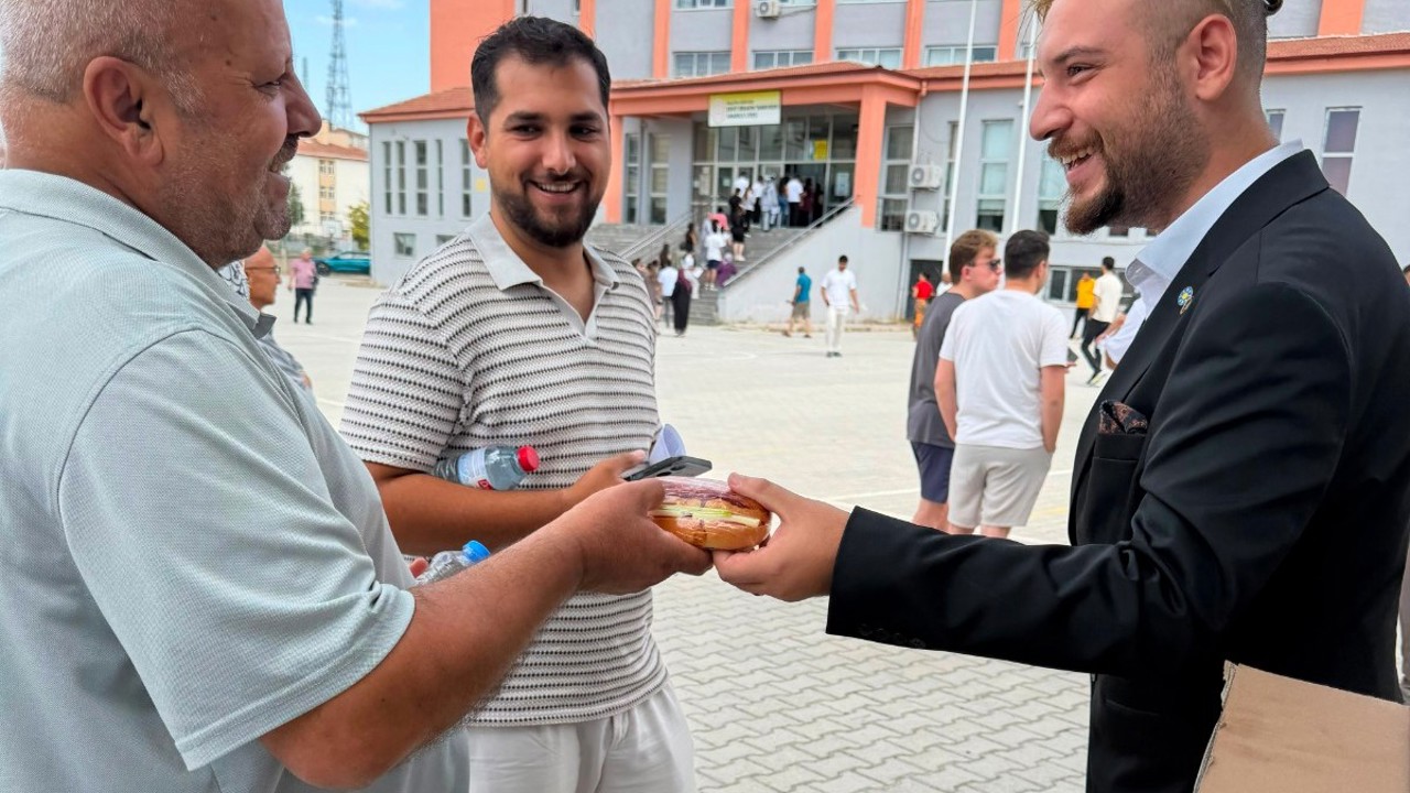 İYİ Parti Gençlik Kolları’ndan AGS Adaylarına Sınav Öncesi Destek