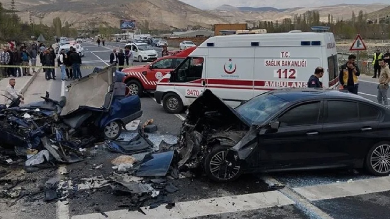 İzmir’de 6 ayda 20 bini aşkın trafik kazası meydana geldi