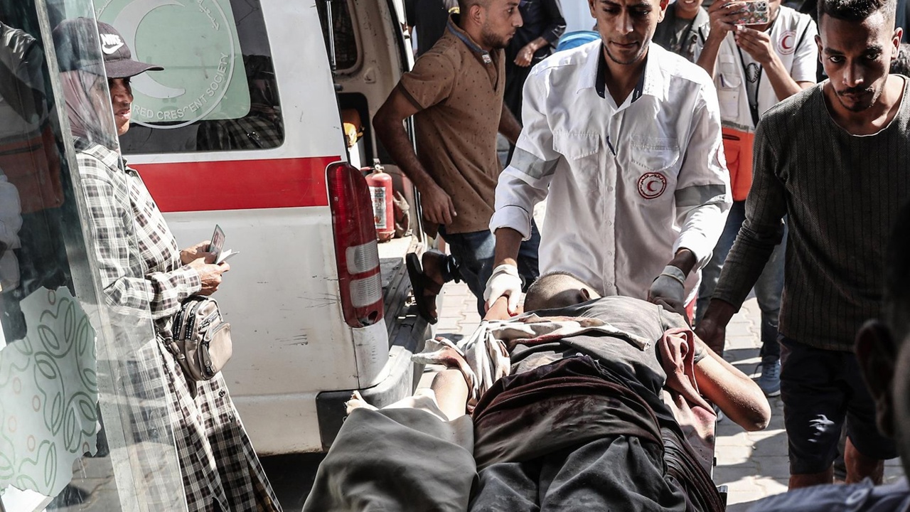 Gazze'de şehit sayısı 73 bin 98'e yükselirken bugünkü siyonist saldırılarda 6 kişi şehit oldu