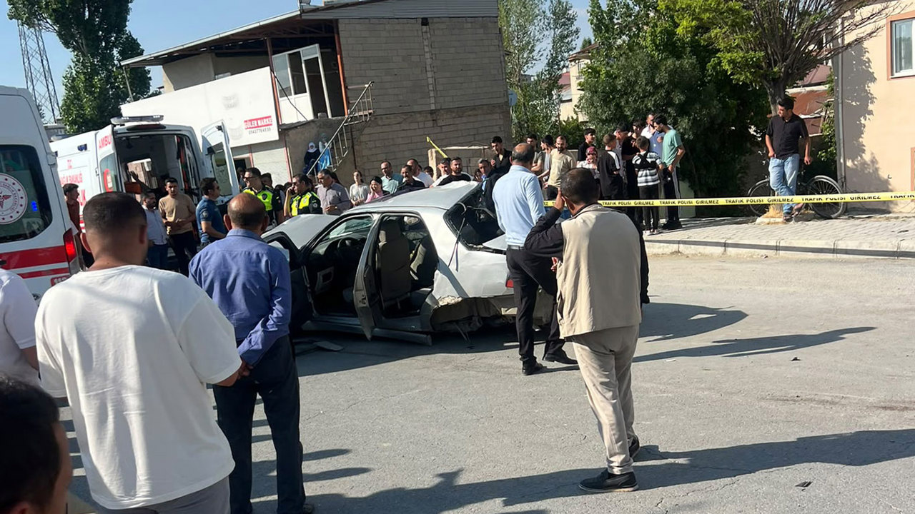 Van’da feci kaza: 1 ölü, 4 yaralı