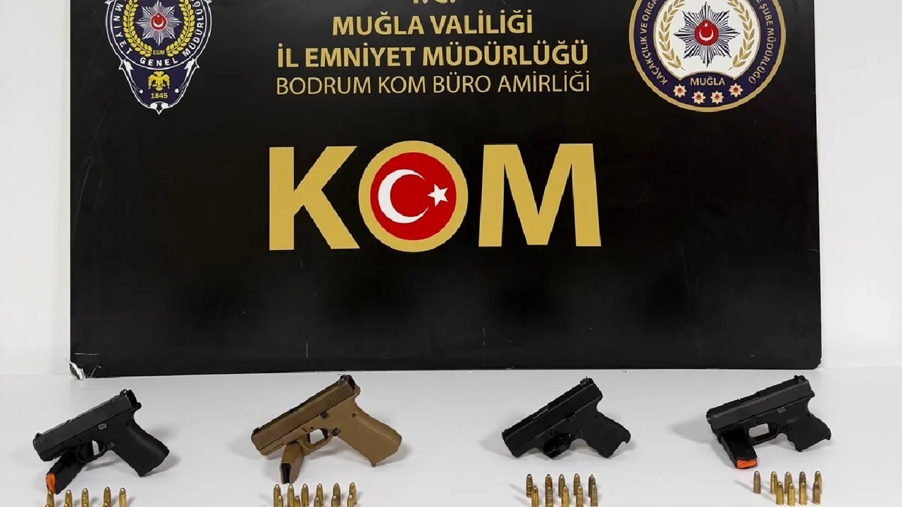 Muğla'da ruhsatsız silah operasyonunda 4 şüpheli tutuklandı