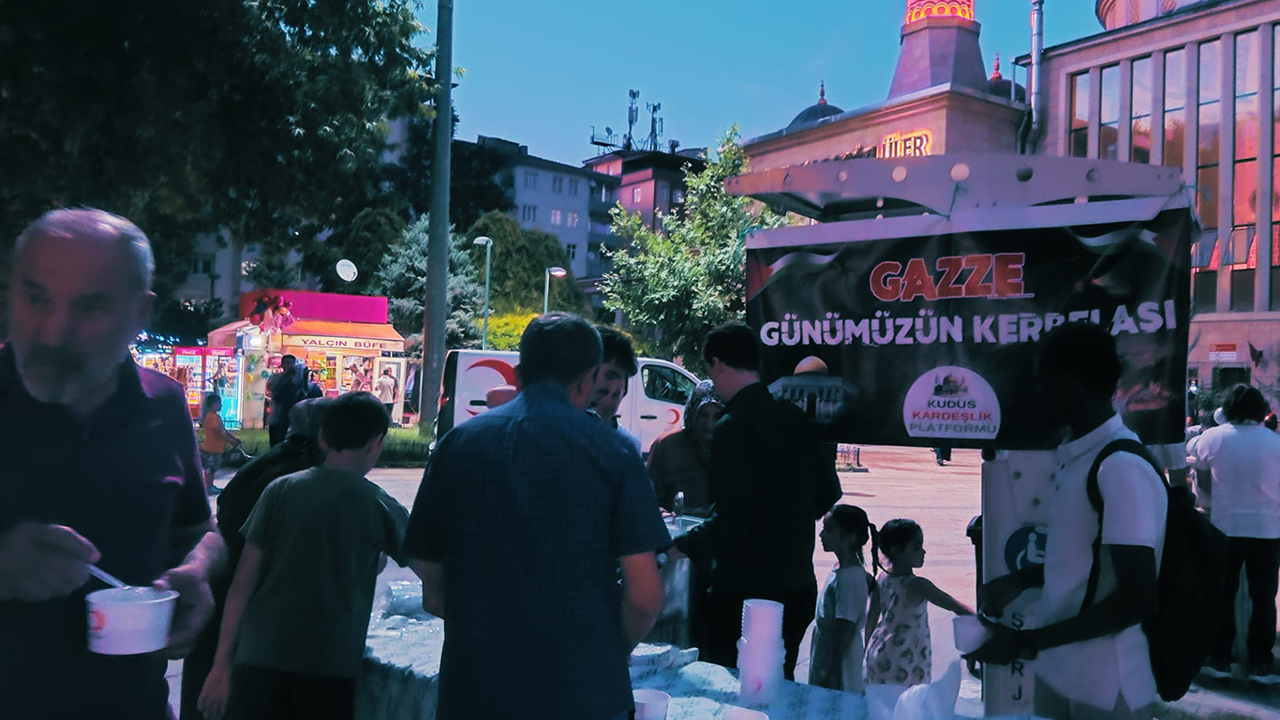 Malatya'da Kudüs Kardeşlik Platformu tarafından, Gazze'de yaşanan saldır