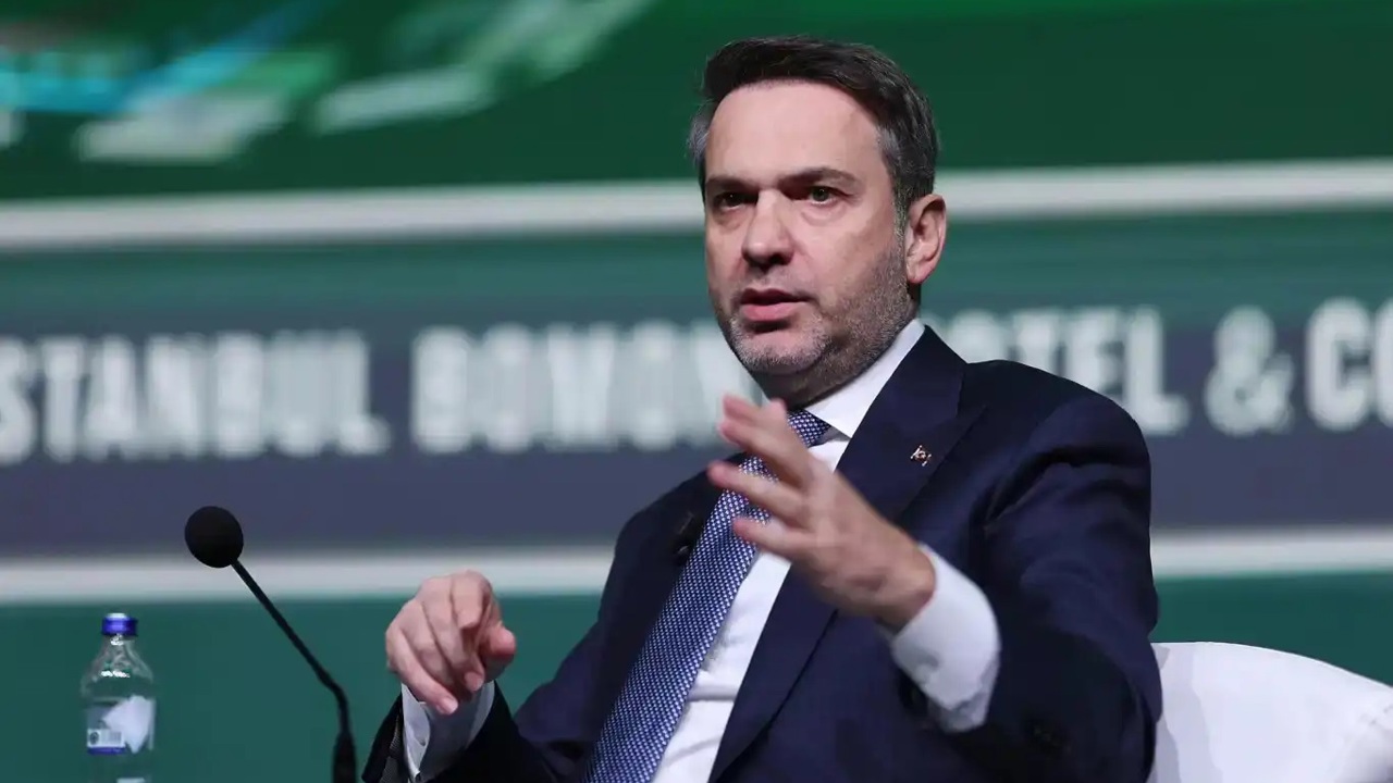 Bakan Bayraktar: Günlük doğal gaz üretimimiz 2028'de 40 milyon metreküpü aşacak