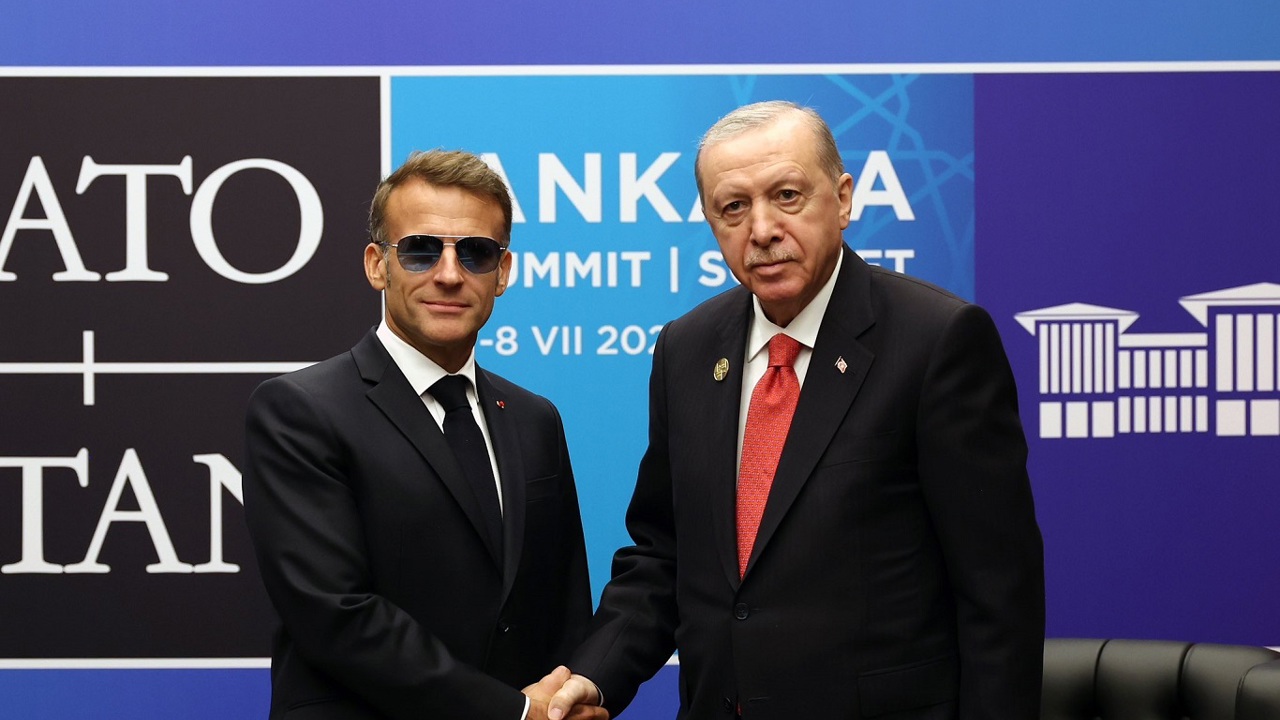 Cumhurbaşkanı Erdoğan, Macron ile bir araya geldi