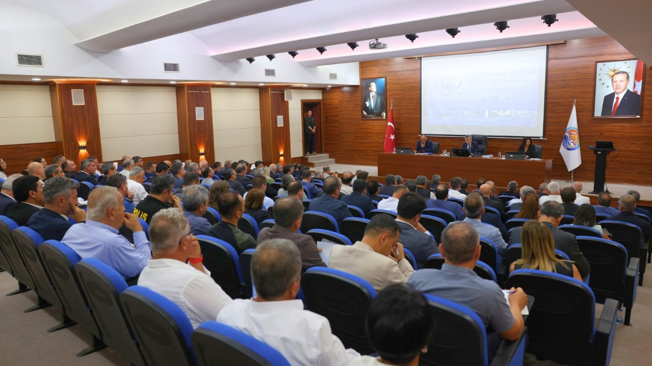 Mersin'de 348 milyar TL'lik 483 proje değerlendirildi