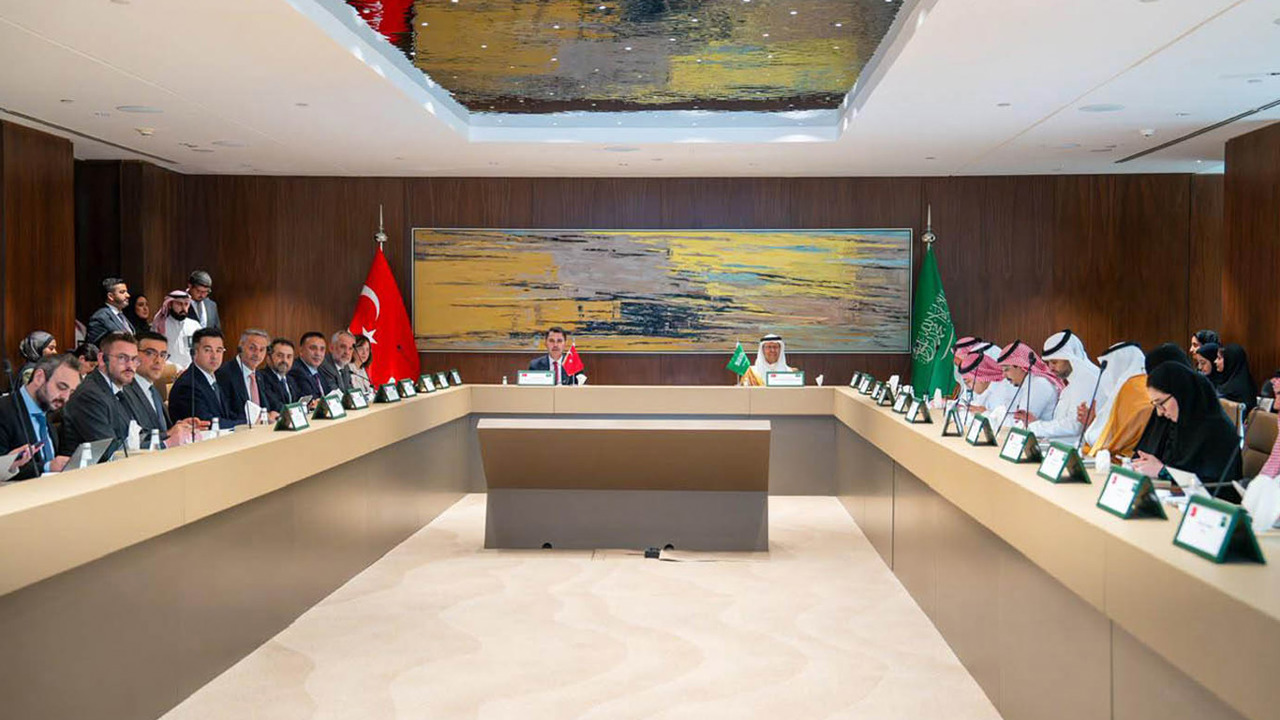 Bakan Kurum, Suudi Arabistan'da temaslarda bulundu: İki ülke arasında mutabakat zaptı imzalandı