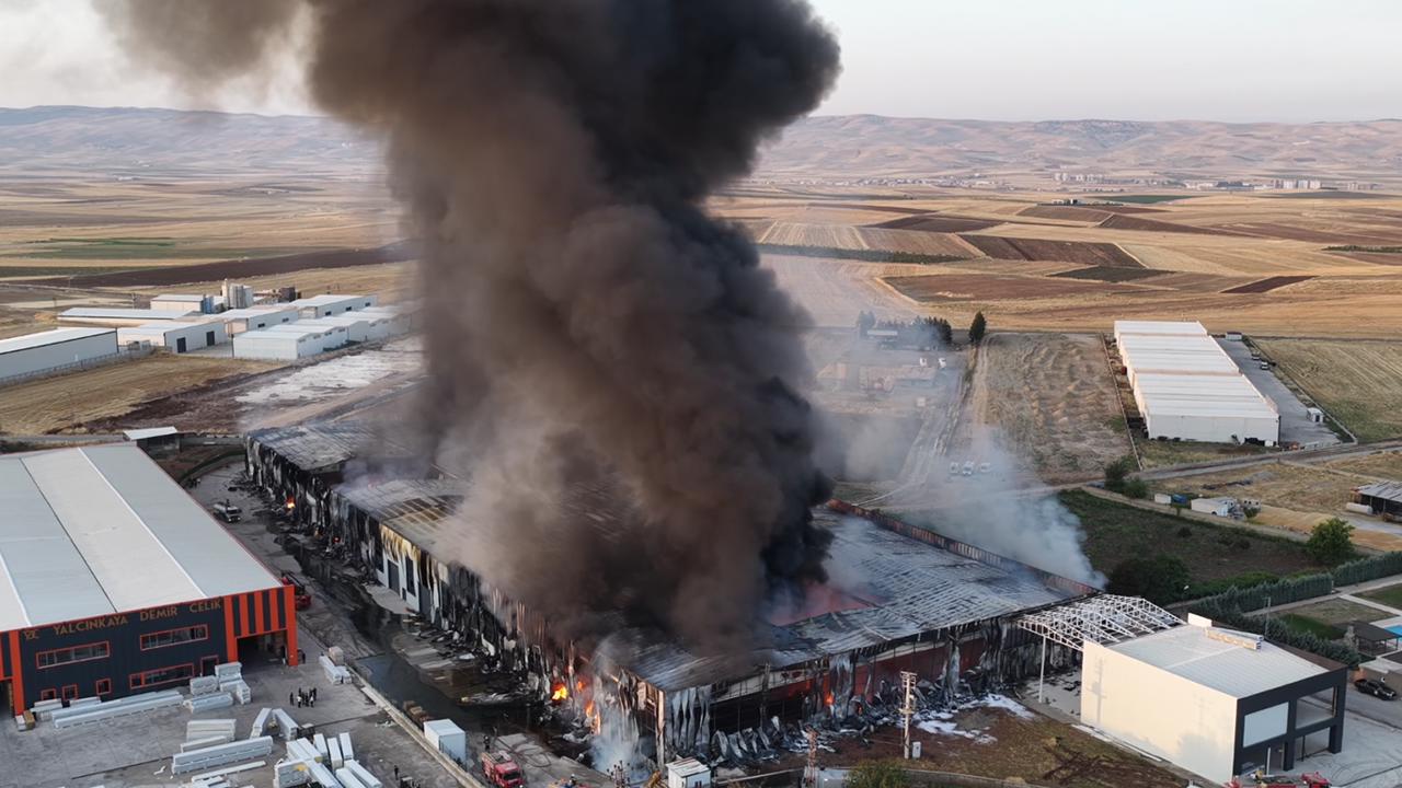 HÜDA PAR Batman İl Başkanı Şahin: Esnaf bu zararla baş başa bırakılmamalı