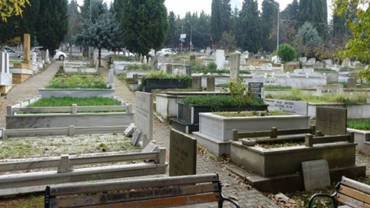 İstanbul’da mezar yeri krizi büyüyor