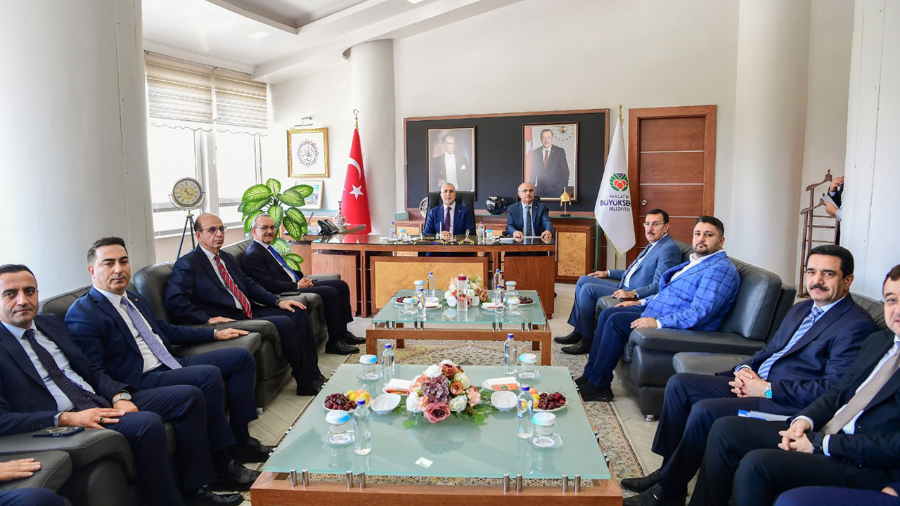 Bakan Işıkhan'dan Malatya Büyükşehir Belediyesine ziyaret
