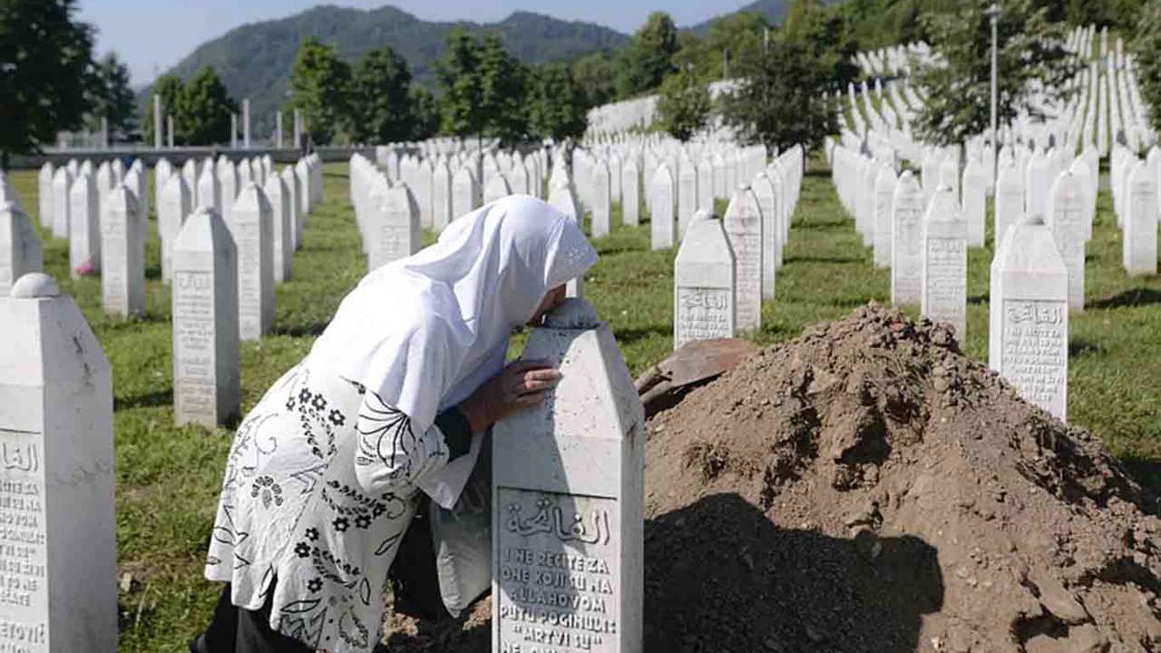 Srebrenitsa: Avrupa’nın ortasında işlenen soykırım