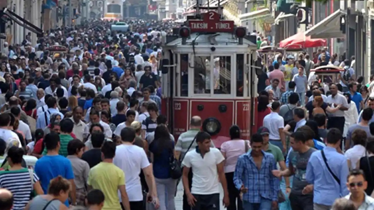 TÜİK: 2025'te iller arası göç edenlerin sayısı 2,5 milyona yaklaştı