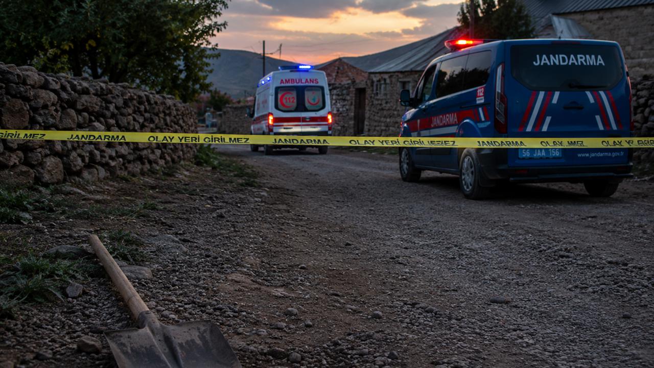  Şirvan'da kürekli kavgada bir kişi hayatını kaybetti