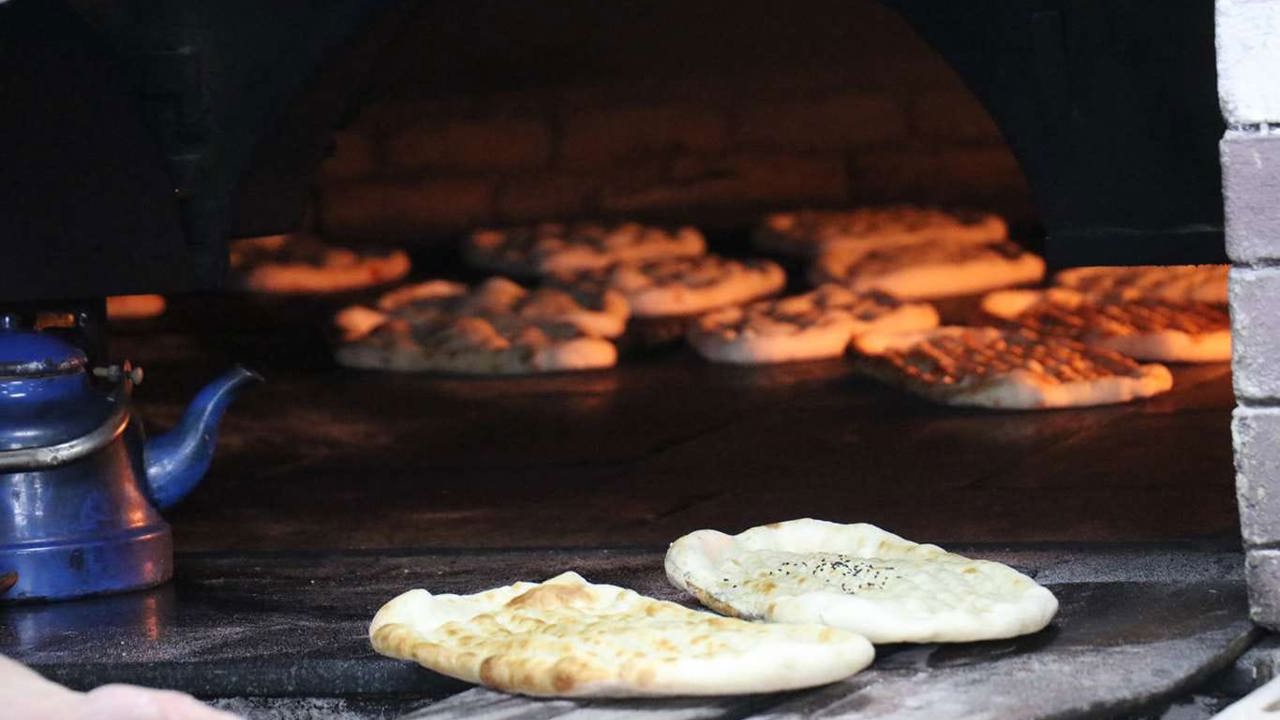 Malatya'da 9 ay sonra pide ekmeğine zam