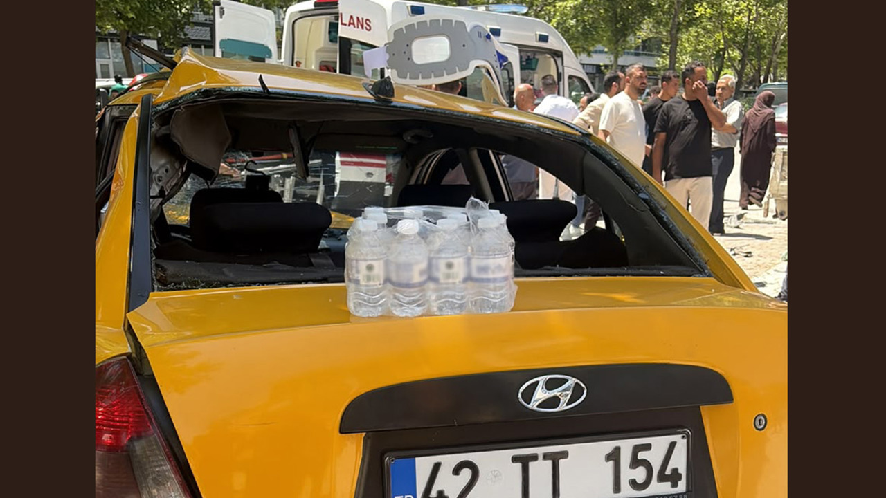 Konya'da otomobil yayaların arasına daldı: 2 kişi hayatını kaybetti