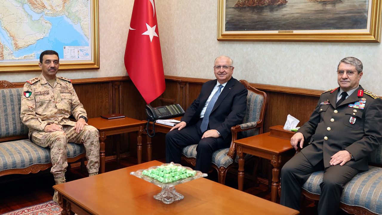 Bakan Güler, Kuveyt Genelkurmay Başkanı Saad Al-Shuraian'ı kabul etti