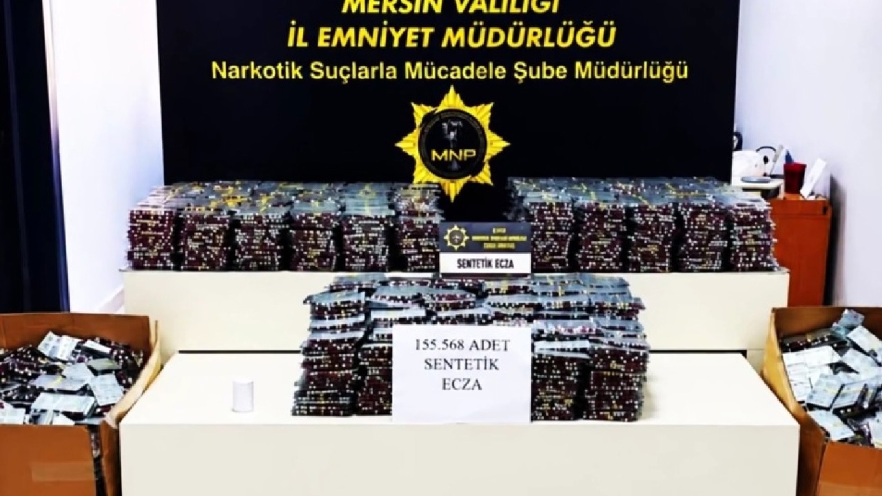 Mersin'de 155 bin 568 sentetik ecza hapı ele geçirildi: 2 tutuklama