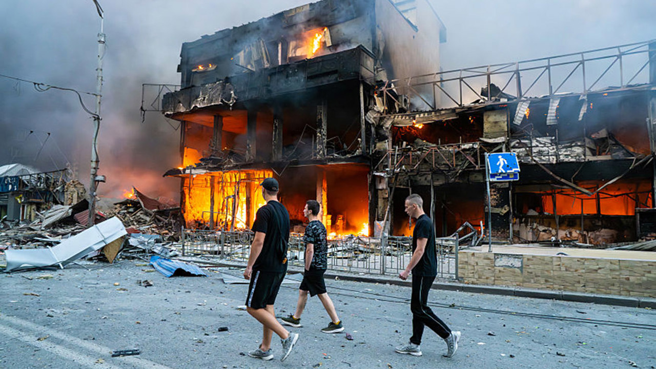 Rusya ve Ukrayna arasında karşılıklı saldırılar sürüyor