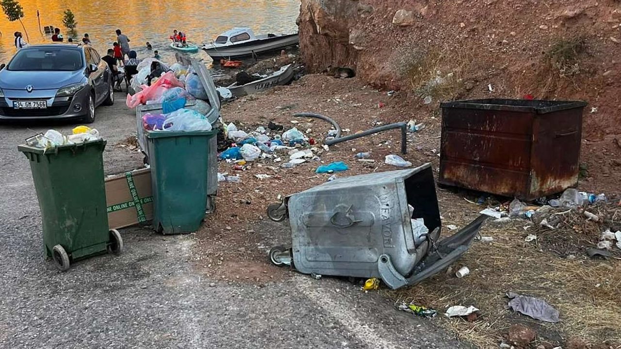 Botan Vadisi'nden yükselen kötü koku tepki çekiyor