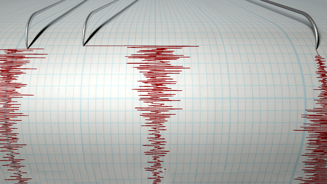 İran'da 5 büyüklüğünde deprem