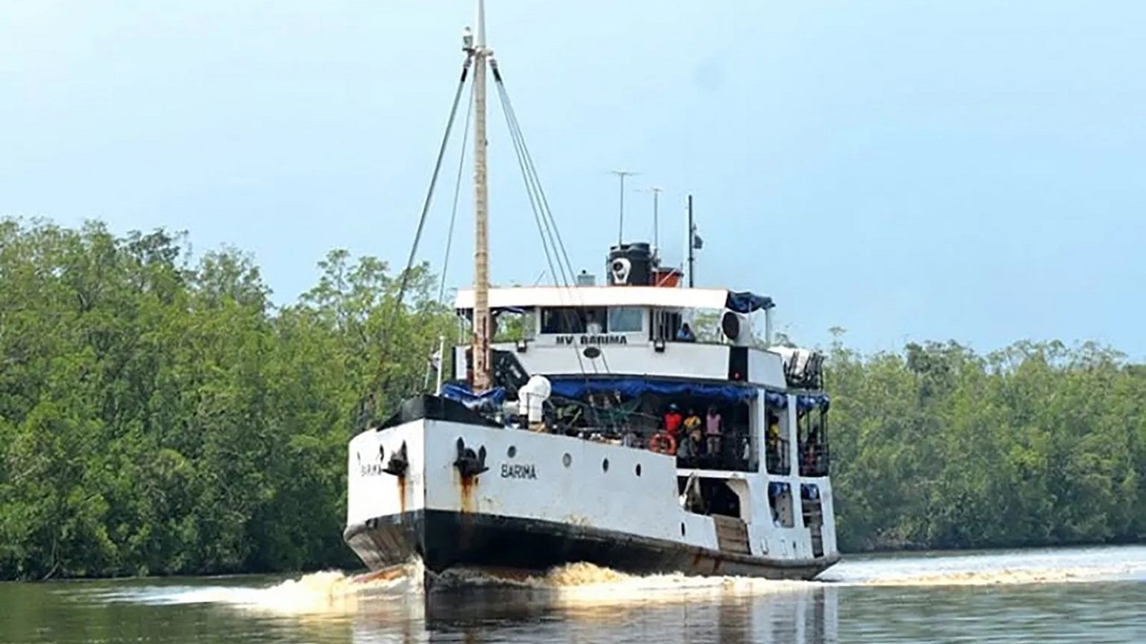 Guyana açıklarında feribot faciası: 100'den fazla kişi kayıp