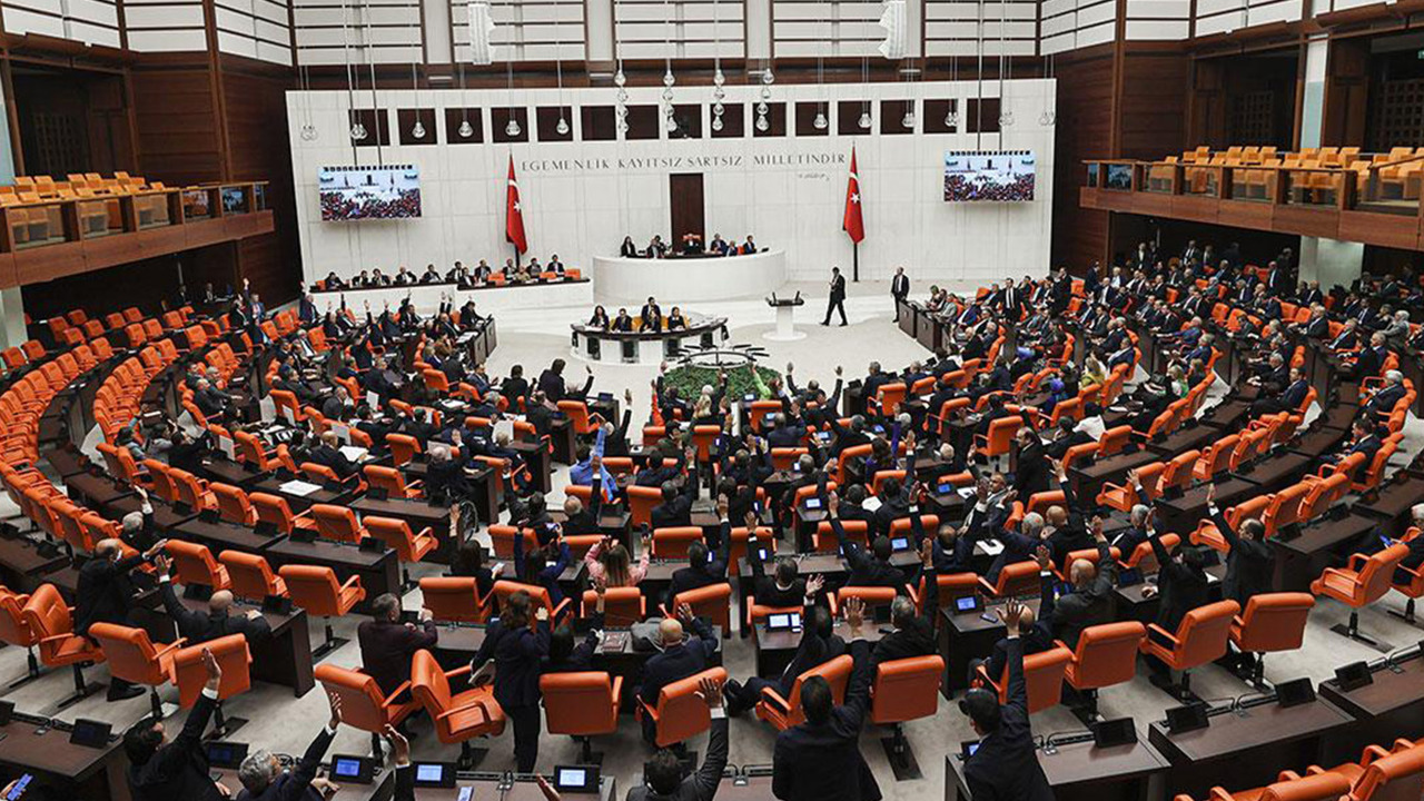 TBMM'de bu hafta emekli aylığı ve Somali tezkeresi gündemde
