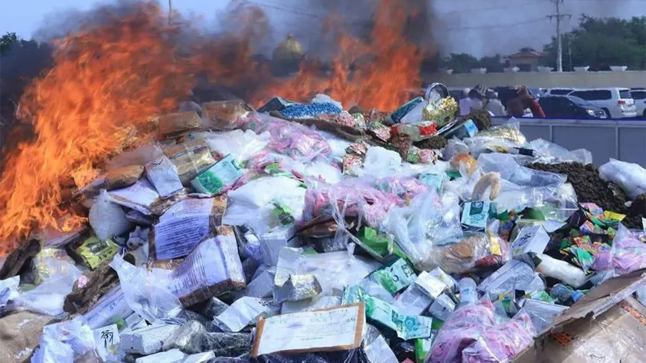 Kamboçya'da uyuşturucuya "sıfır tolerans" mesajı: 5,62 ton uyuşturucu imha edildi