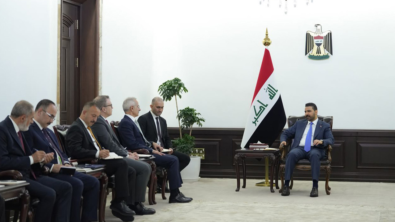 Bakan Uraloğlu, Irak Başbakanı ile Kalkınma Yolu Projesi'ni görüştü