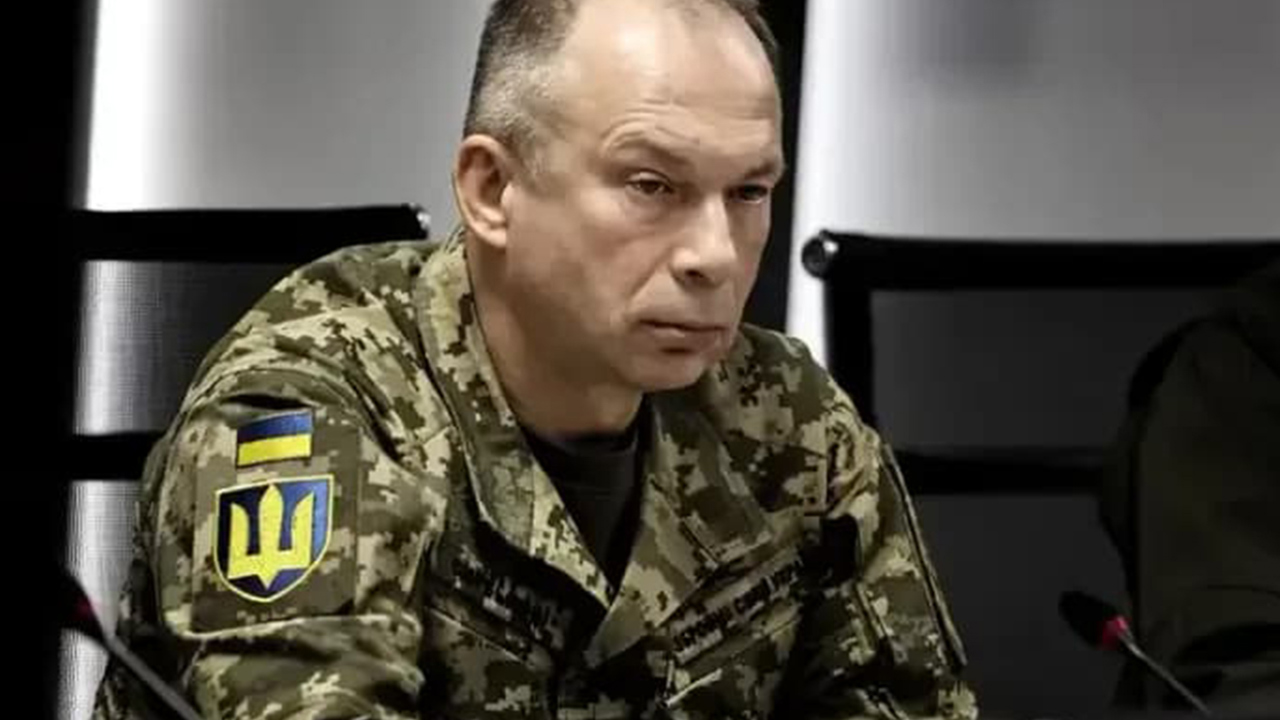 Zelenski, genelkurmay başkanını görevden aldı