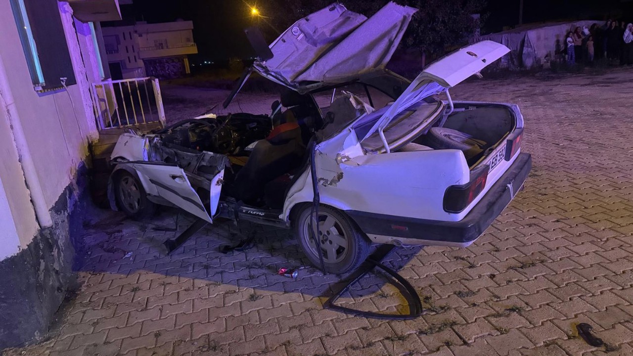 Mardin’de traktör ile otomobil çarpıştı:  4 yaralı