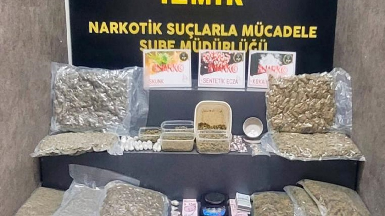 İzmir'de uyuşturucu operasyonu: Çok miktarda madde ele geçirildi, bir kişi tutuklandı