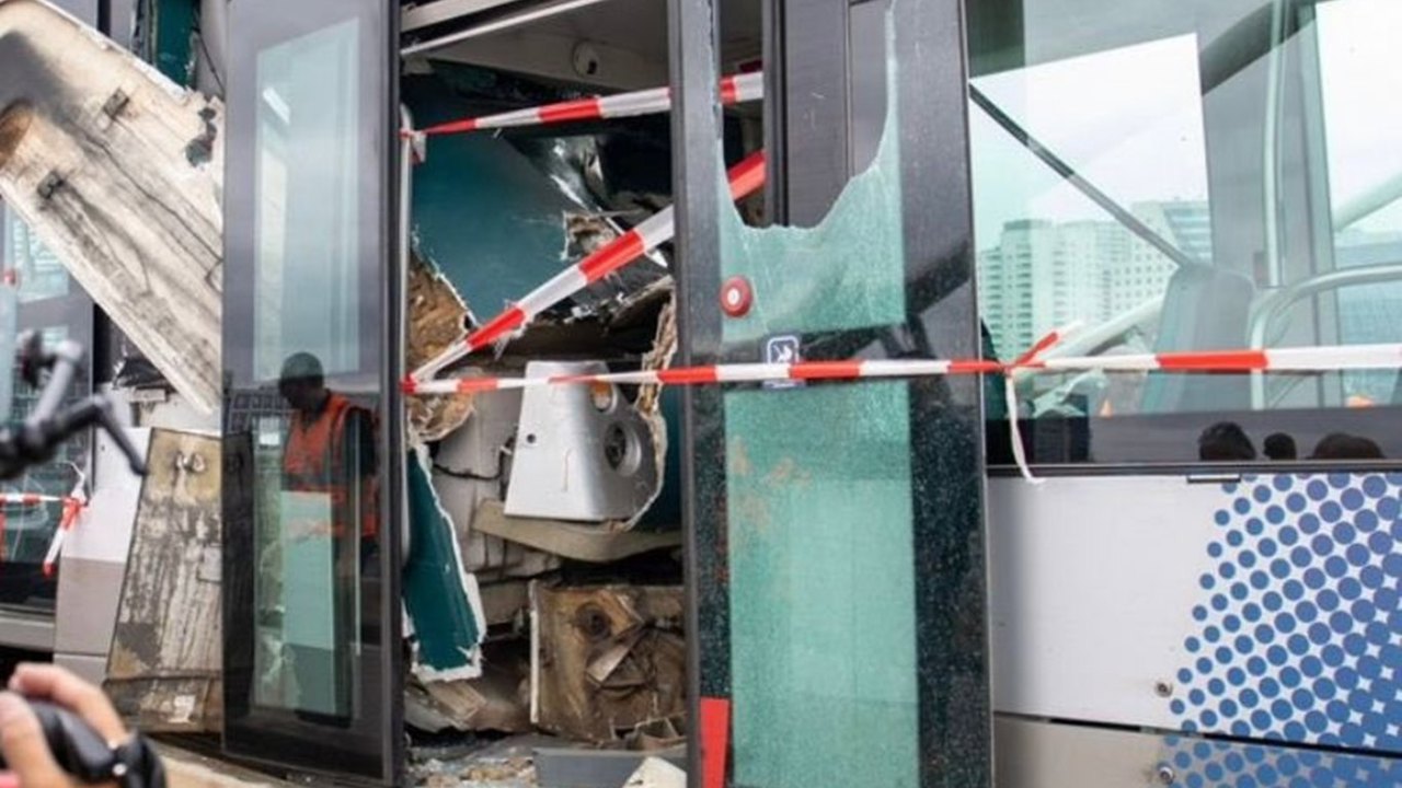 Rotterdam'da tramvay kazasında 15 kişi yaralandı