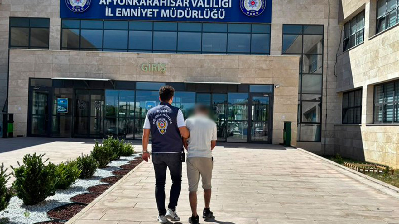 Afyonkarahisar'da dolandırıcılıktan aranan hükümlü yakalandı