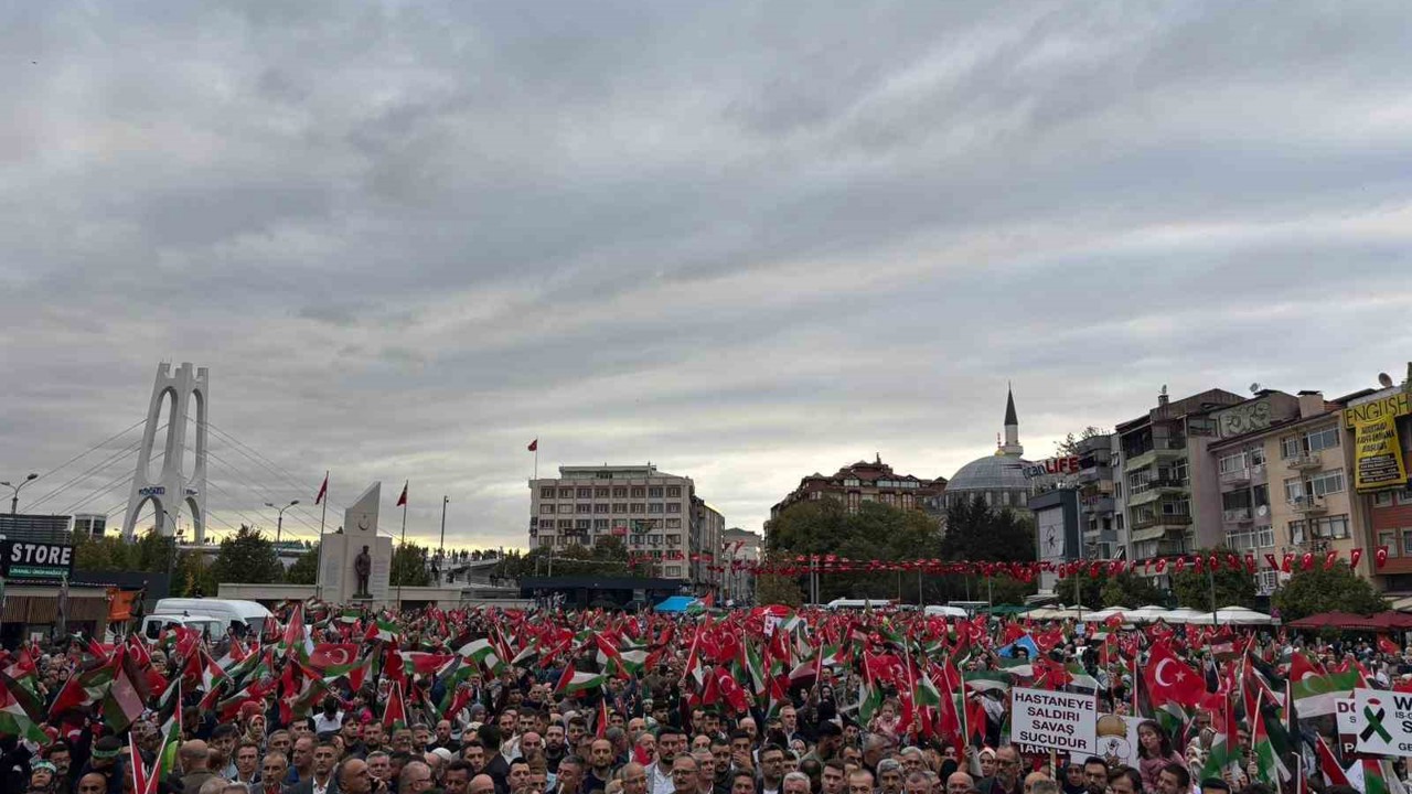 Kocaeli’de Sumud Filosu için dev miting
