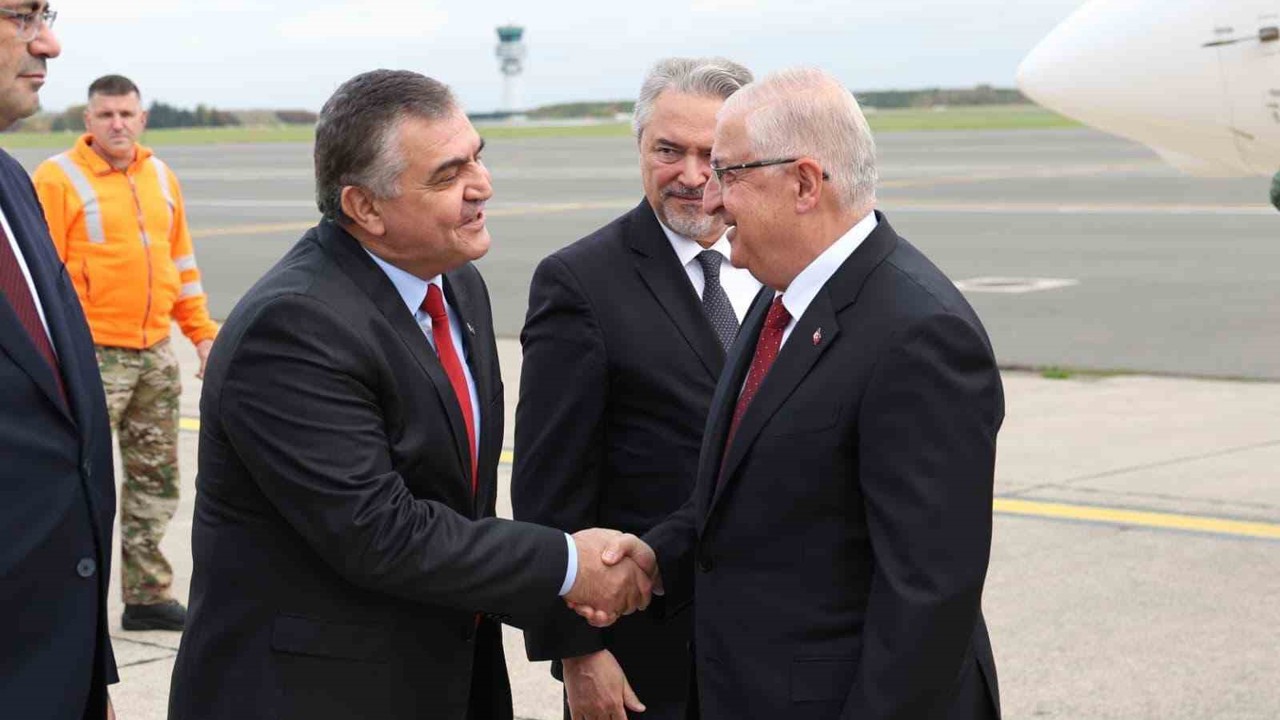 Bakan Güler, NATO Savunma Bakanları Toplantısı için Brüksel’e gitti
