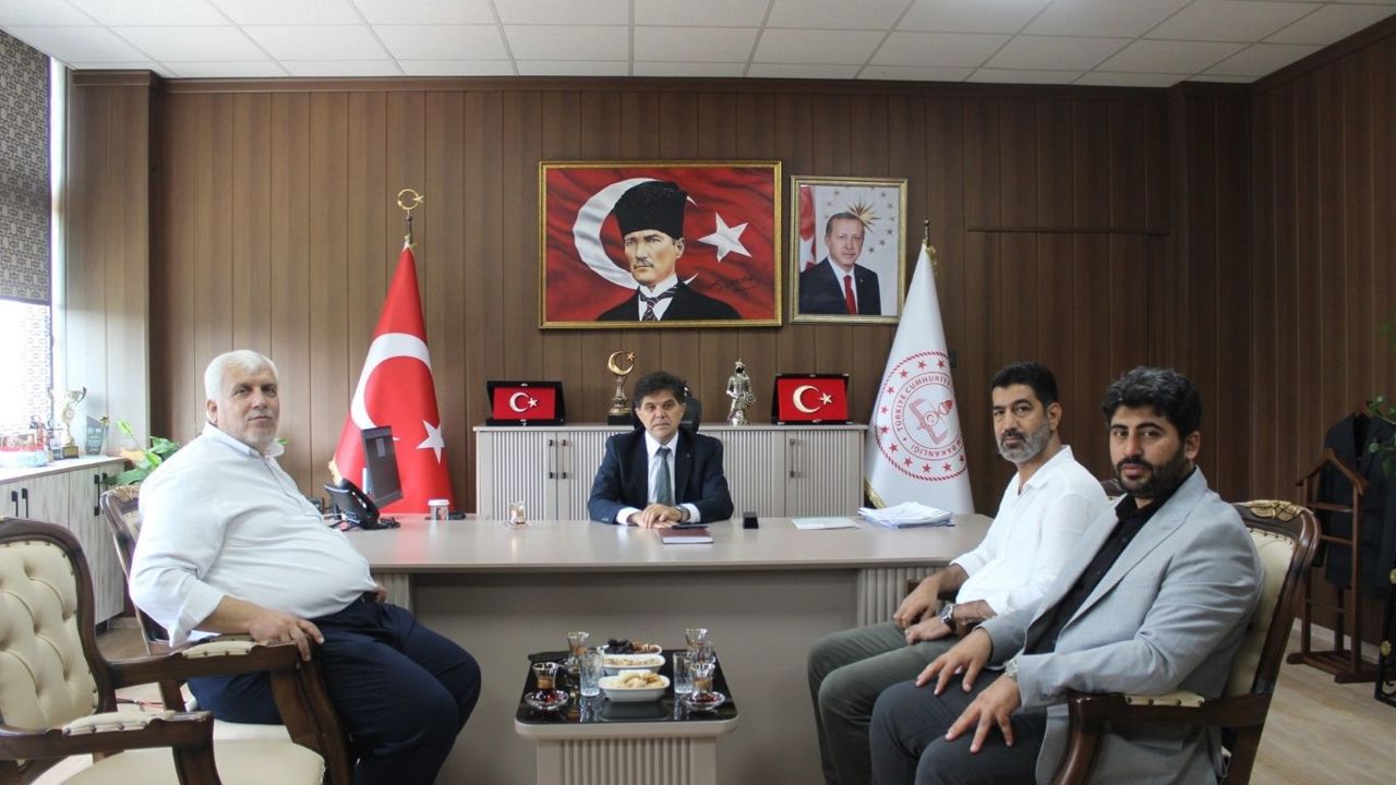 HÜDA PAR Mersin İl Başkanı Demir'den İl Milli Eğitim Müdürü Özdemirci'ye ziyaret