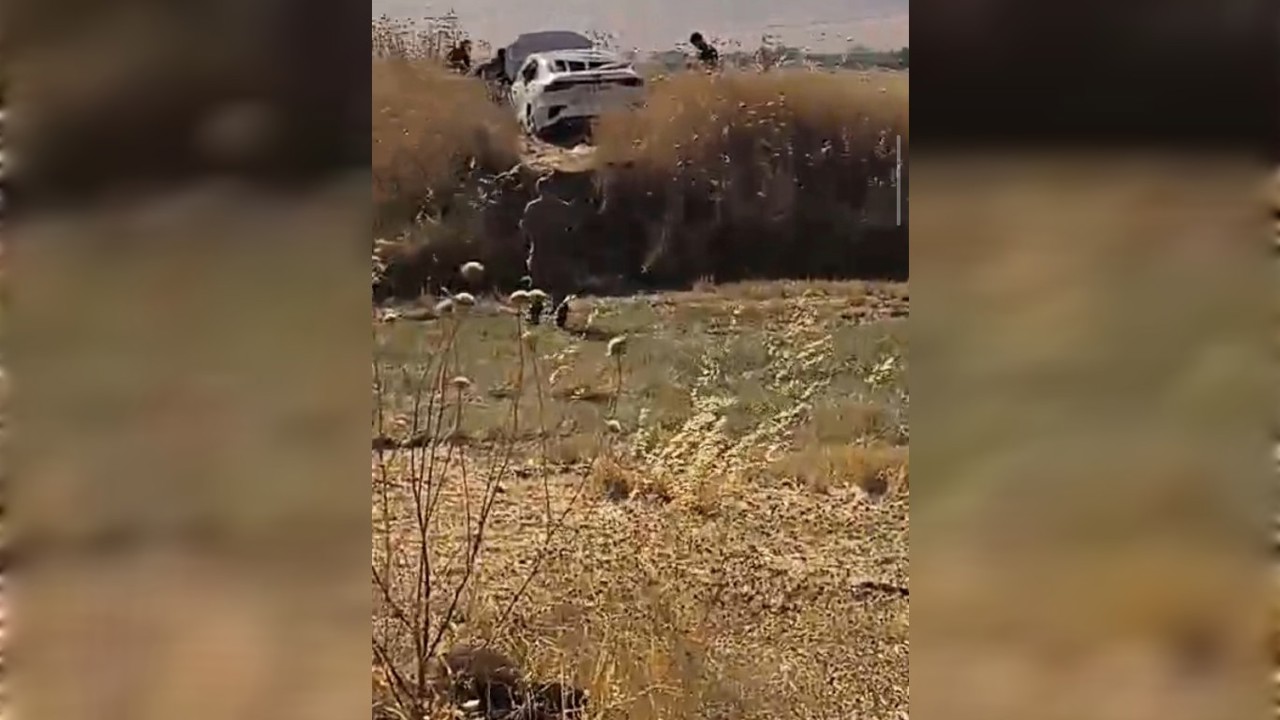 Mardin’de kontrolden çıkan otomobil tarlaya uçtu: 4 yaralı 