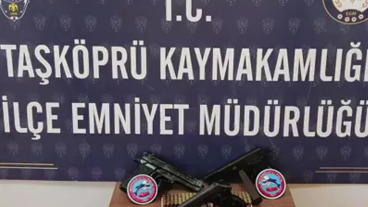 Kastamonu Taşköprü'de asayiş uygulamasında ruhsatsız silah ele geçirildi