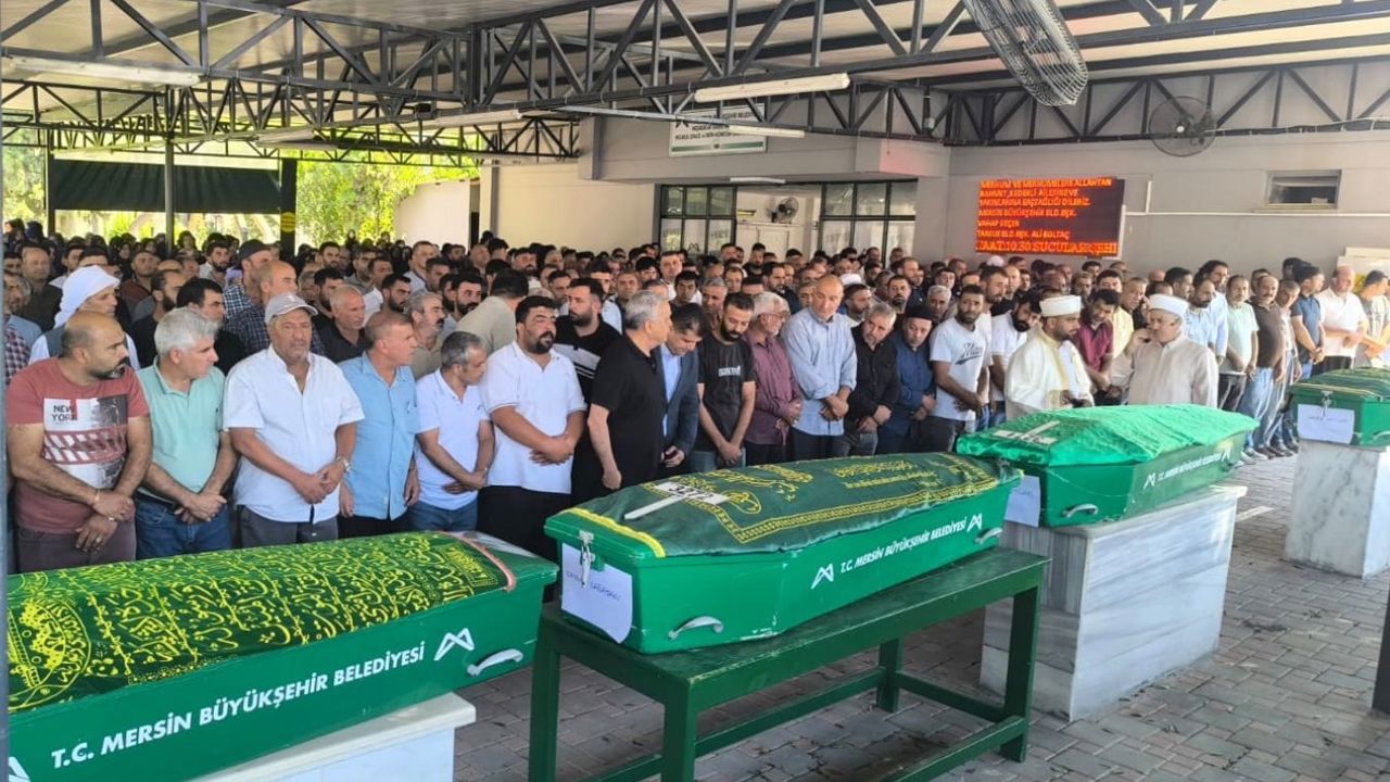 Tarsus'ta deniz faciasında hayatını kaybedenler defnedildi
