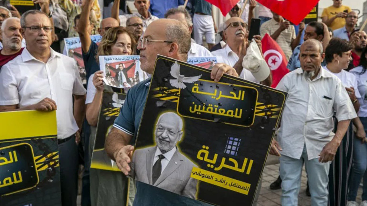 85 yaşındaki Gannuşi cezaevinde sağlık sorunlarıyla mücadele ediyor