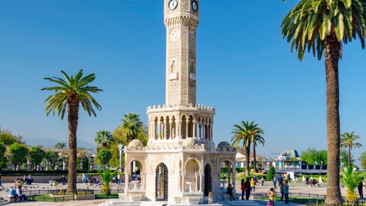 İzmir'de sıcaklıklar yeniden 40 derecenin üzerine çıkacak