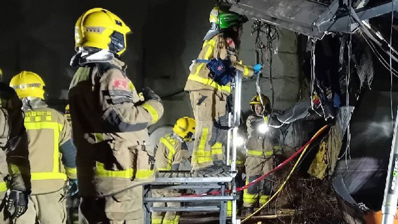Barcelona metrosunda yangın: Dumandan etkilenen 39 kişi hastaneye kaldırıldı