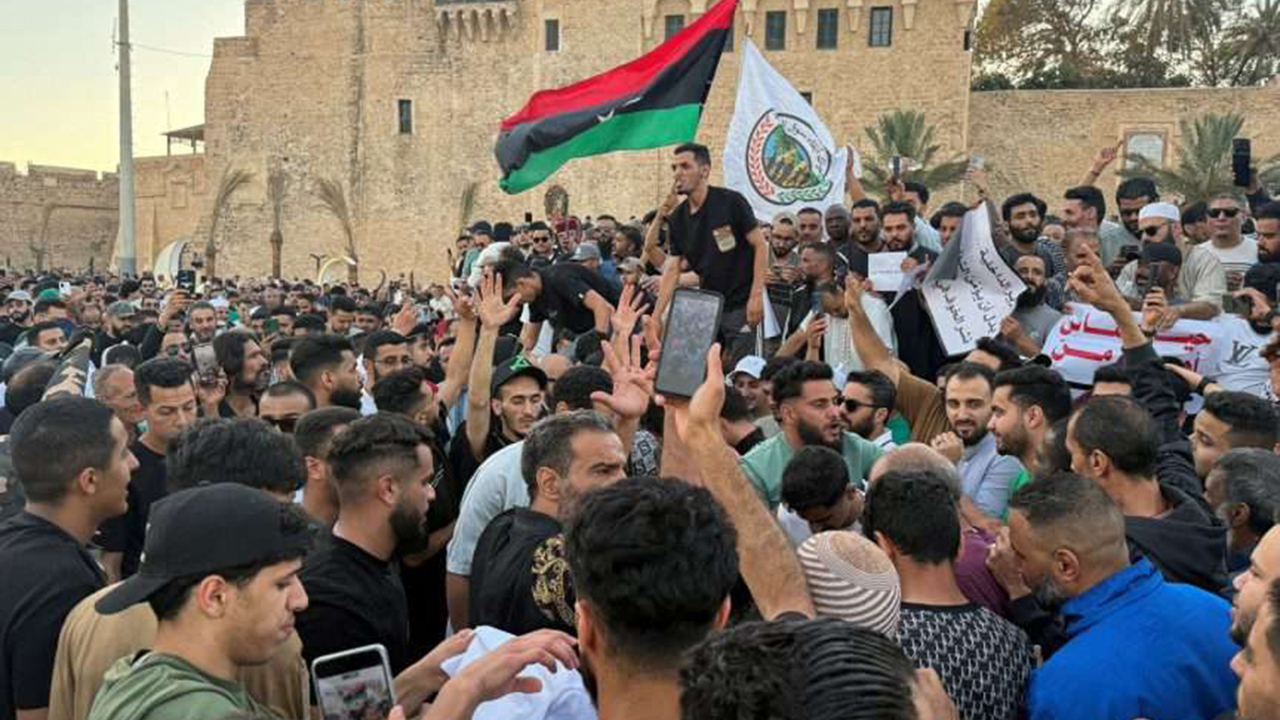 Libya’da elektrik kesintisi protestoları büyüyor