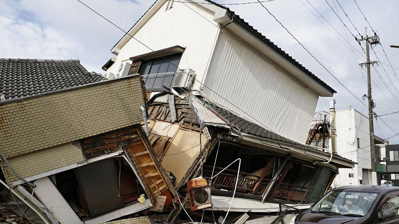 Japonya'daki depremde 13 kişi hayatını kaybetti, arama kurtarma sürüyor