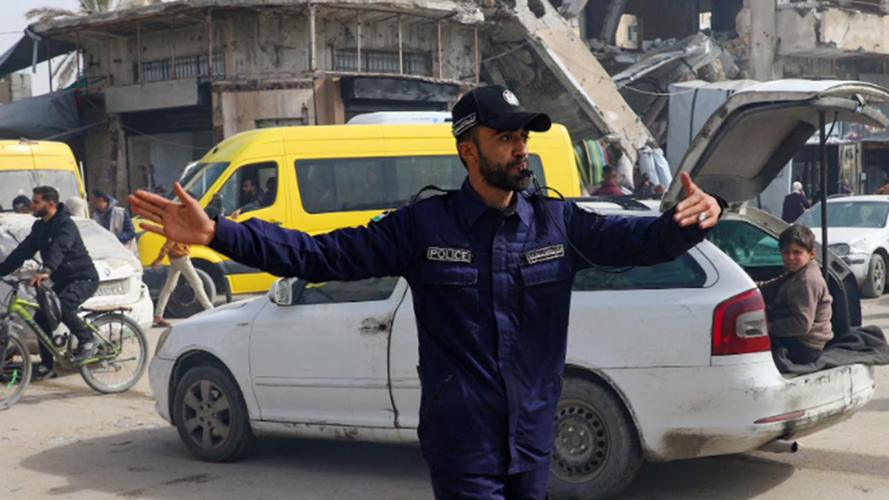 İşgal basını: Gazze'de yeni polis gücü için 5 bin Filistinli eğitime hazırlanıyor