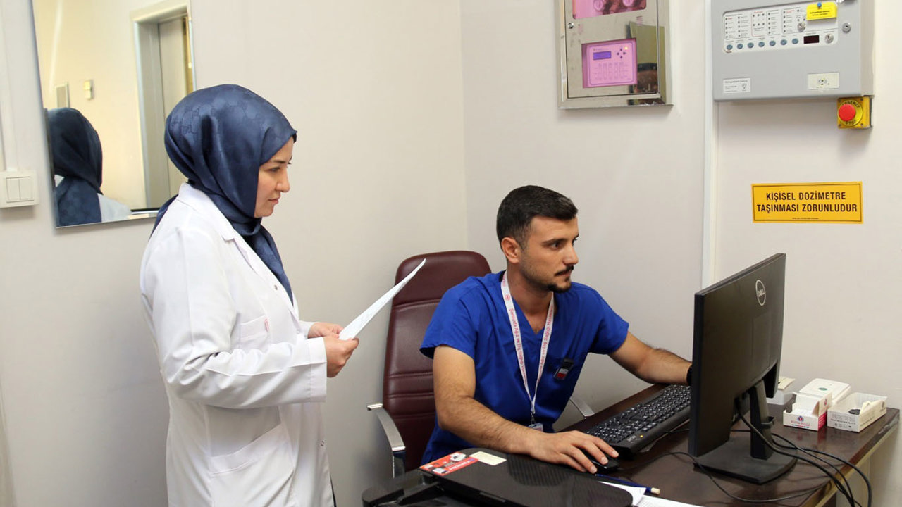 Şanlıurfa'da kamu diş hastanelerinde ilk kez dental tomografi cihazı hizmete girdi