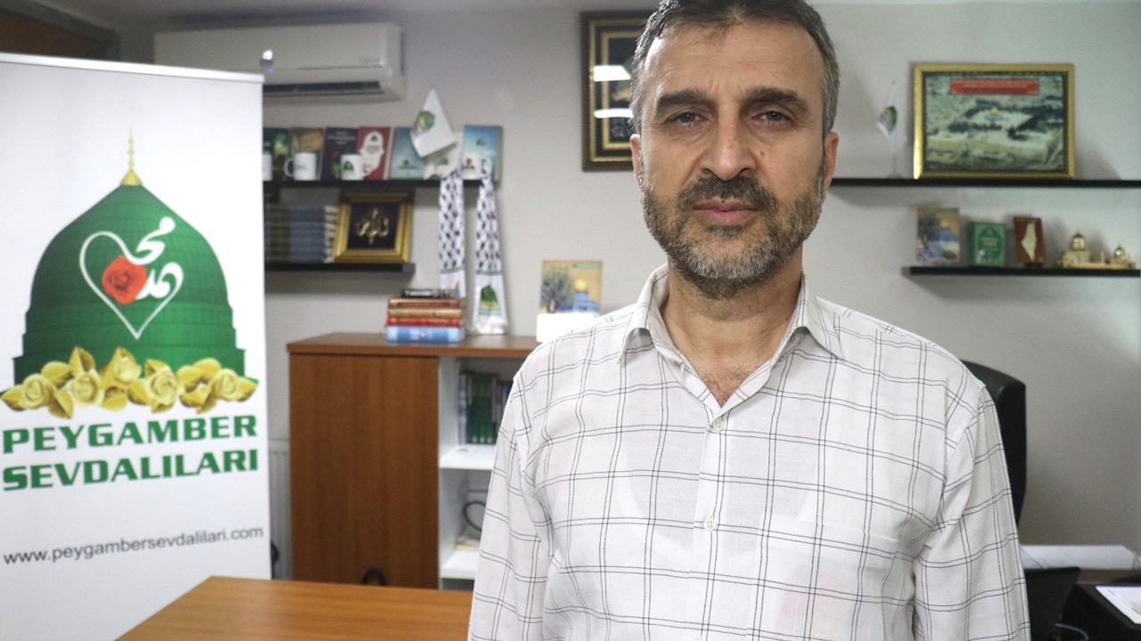 Peygamber Sevdalıları'ndan İstanbul Valiliği'nin okullarda mescit açılması kararına destek
