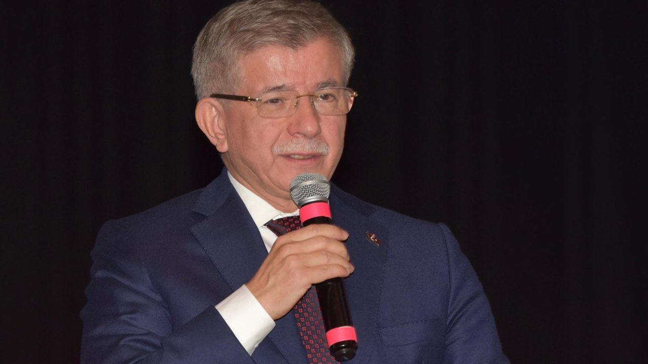 Gelecek Partisi feshedildi: Ahmet Davutoğlu siyaseti bıraktı
