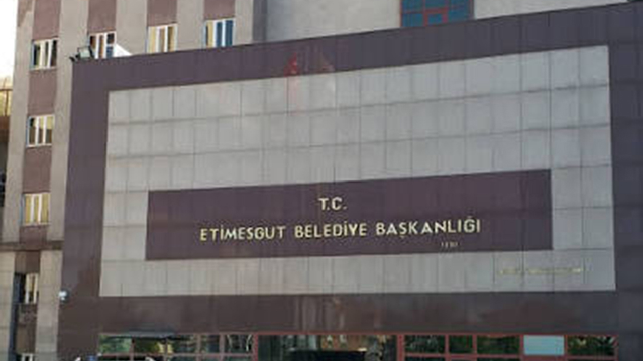 Etimesgut Belediyesine "yolsuzluk" operasyonu: Çok sayıda gözaltı