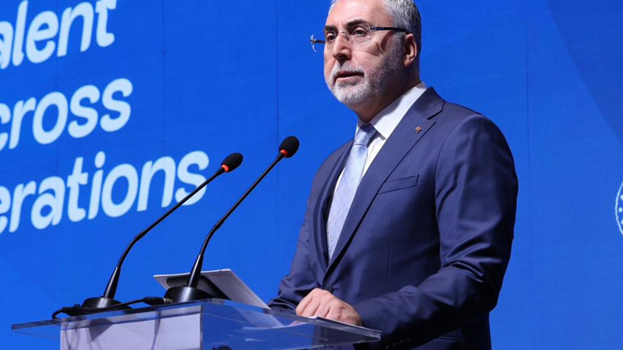 Bakan Işıkhan: İşsizlik oranı son 20 yılın en düşük seviyesine geriledi
